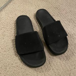 Lululemon Restfeel Women's Slide